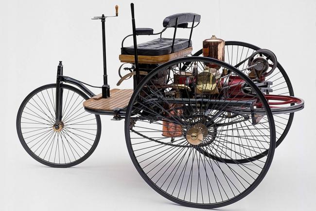 Exterieur_Mercedes-Patent-Motorwagen-1886_1