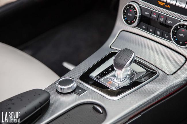 Interieur_Mercedes-SLC-300_31