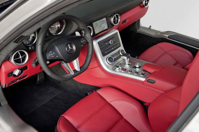 Interieur_Mercedes-SLS-AMG_64