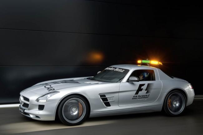 Exterieur_Mercedes-SLS-Safety-Car_2