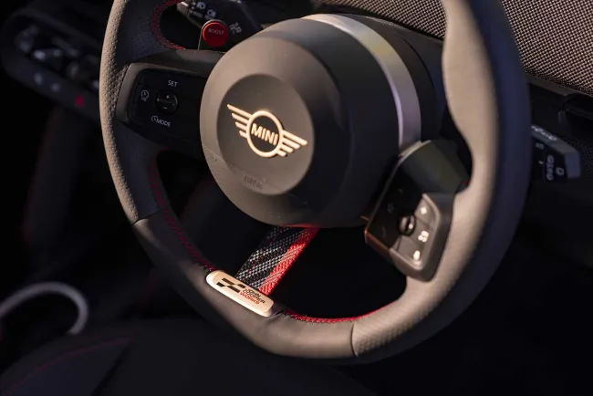Essai Mini Cooper JCW électrique : encore une vraie GTI !