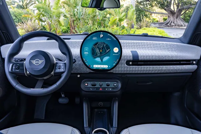 Essai MINI Cooper SE : l’électricité avant le FUN… ?