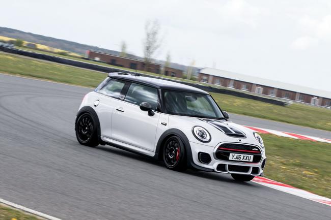 Exterieur_Mini-JCW-Challenge_5