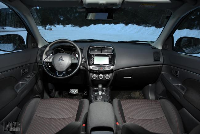 Interieur_Mitsubishi-ASX-2.2-4wd-2017_34