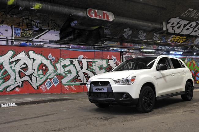 Exterieur_Mitsubishi-ASX-Black_0