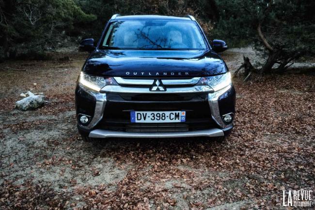 Exterieur_Mitsubishi-Outlander-2.2-DI-D-AWD_3