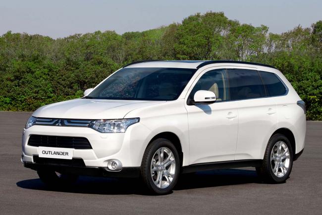 Exterieur_Mitsubishi-Outlander-2012_3