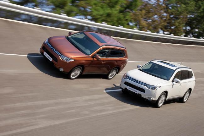 Exterieur_Mitsubishi-Outlander-2012_5