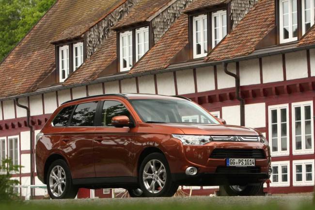 Exterieur_Mitsubishi-Outlander-DI-D_1