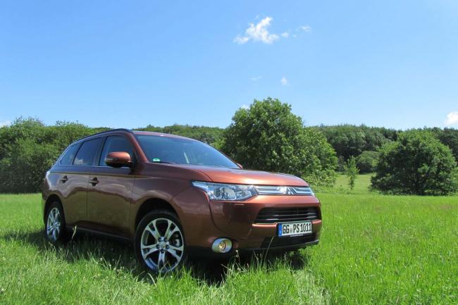 Exterieur_Mitsubishi-Outlander-DI-D_4