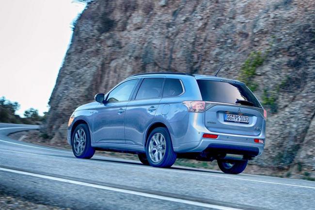 Exterieur_Mitsubishi-Outlander-Electric_5