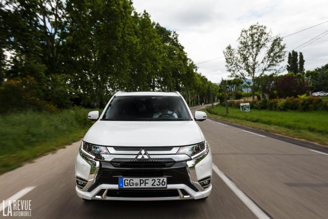 Exterieur_Mitsubishi-Outlander-PHEV-2019_30