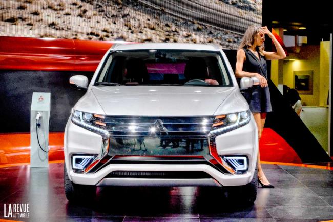 Exterieur_Mitsubishi-Outlander-PHEV-Concept-S_2