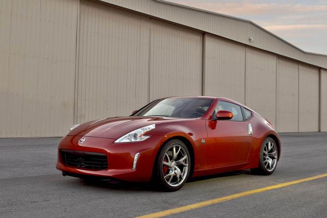 Exterieur_Nissan-370Z-2012_2