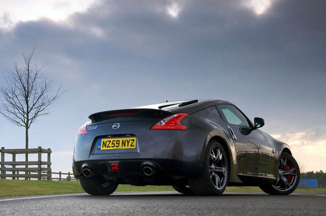 Exterieur_Nissan-370Z-Black-Edition_5