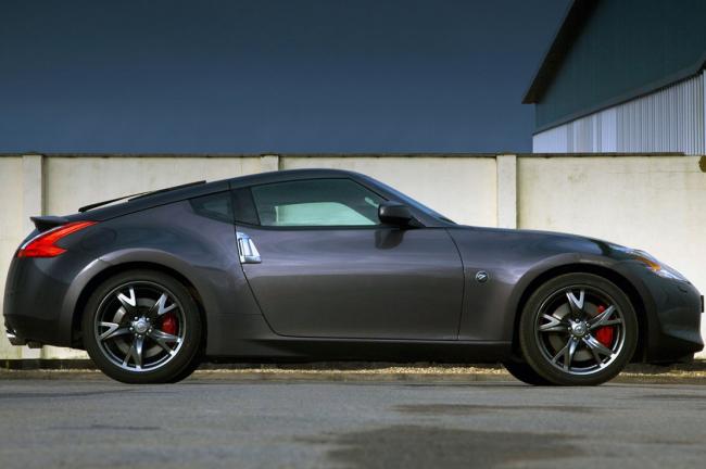 Exterieur_Nissan-370Z-Black-Edition_2