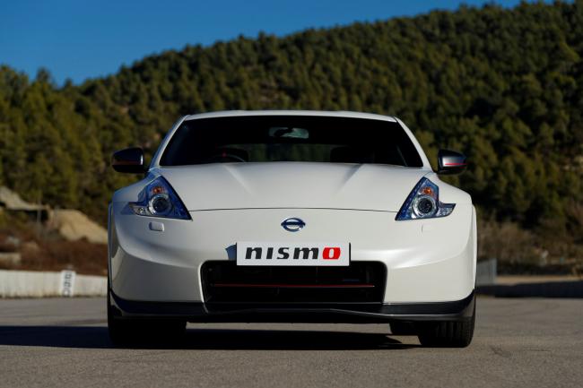 Exterieur_Nissan-370Z-Nismo_2