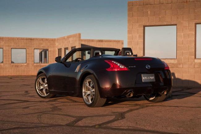 Exterieur_Nissan-370Z-Roadster_0