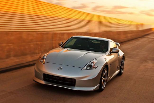 Exterieur_Nissan-370Z_2