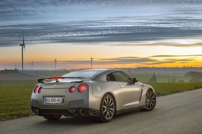 Exterieur_Nissan-GT-R-2013_3