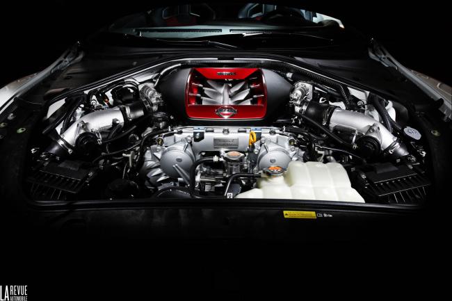 Interieur_Nissan-GT-R-Nismo-Monstaka_36