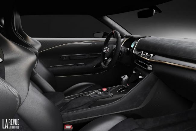 Interieur_Nissan-GT-R50-Italdesign_14