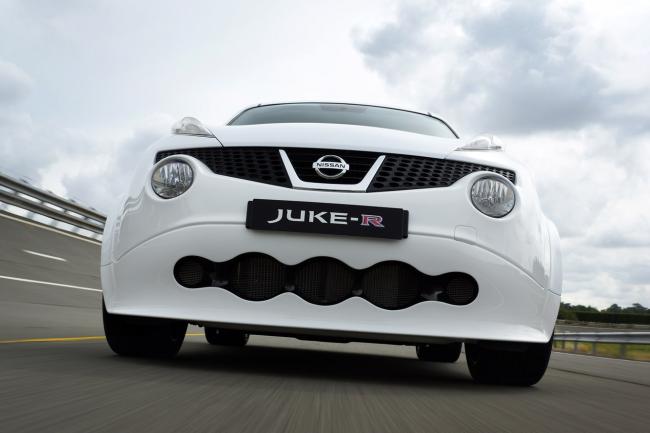 Exterieur_Nissan-JUKE-R-001_5