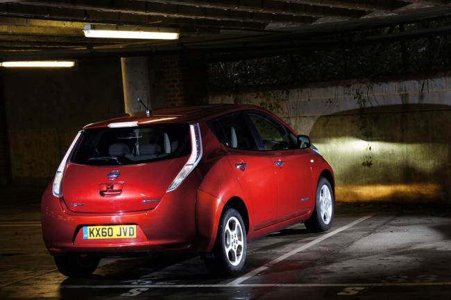 Exterieur_Nissan-Leaf-2012_2