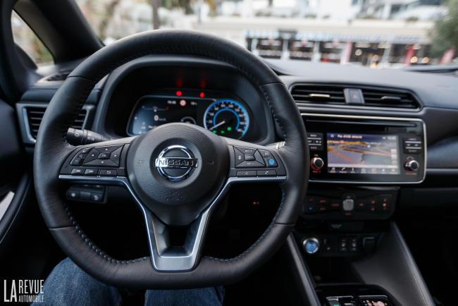 Interieur_Nissan-Leaf-2018_39