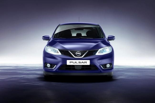 Exterieur_Nissan-Pulsar-2014_1