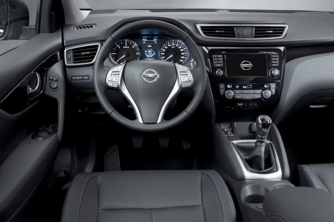 Interieur_Nissan-Qashqai-2014_16