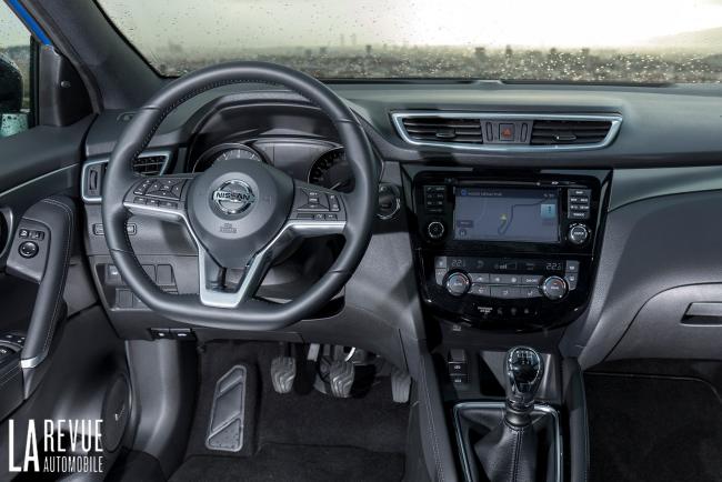 Interieur_Nissan-Qashqai-DiG-T-160_15