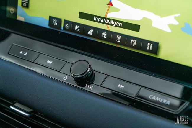 Interieur_nissan-qashqai-e-power-190ch-tekna_10