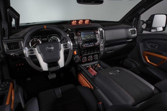 Interieur_Nissan-Titan-Warrior-Concept_26