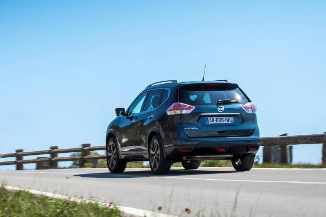 Exterieur_Nissan-X-TRAIL-2014_30