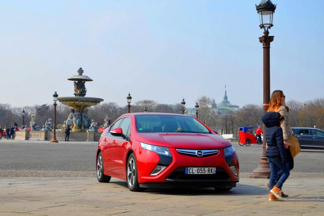 Exterieur_Opel-Ampera_2