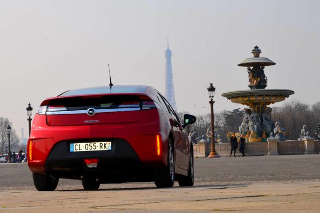 Exterieur_Opel-Ampera_15