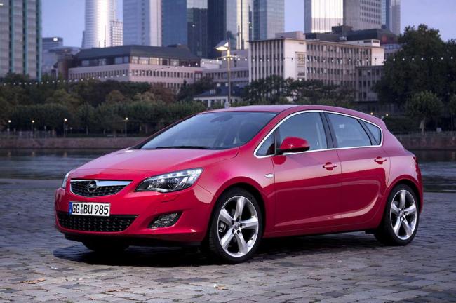 Exterieur_Opel-Astra-2010_5