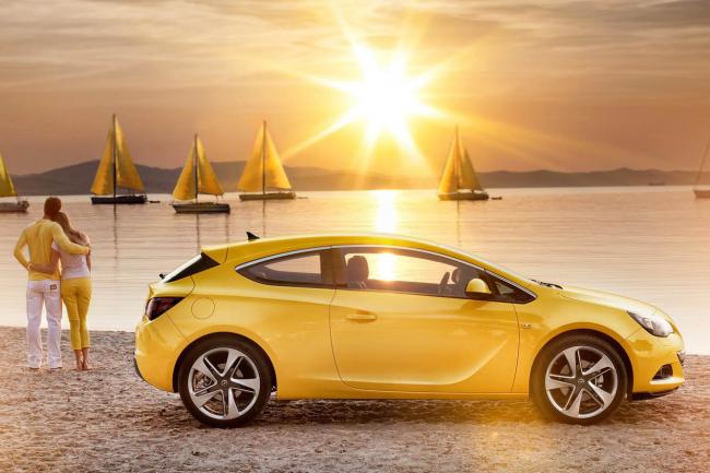 Exterieur_Opel-Astra-GTC_2