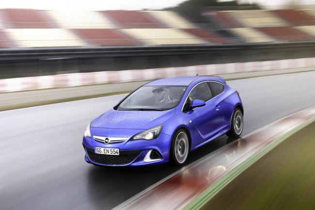 Exterieur_Opel-Astra-OPC_2