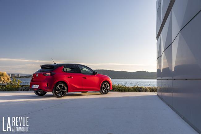 Essai Opel Corsa : Pourquoi la Corsa est mieux que la Peugeot 208 ?