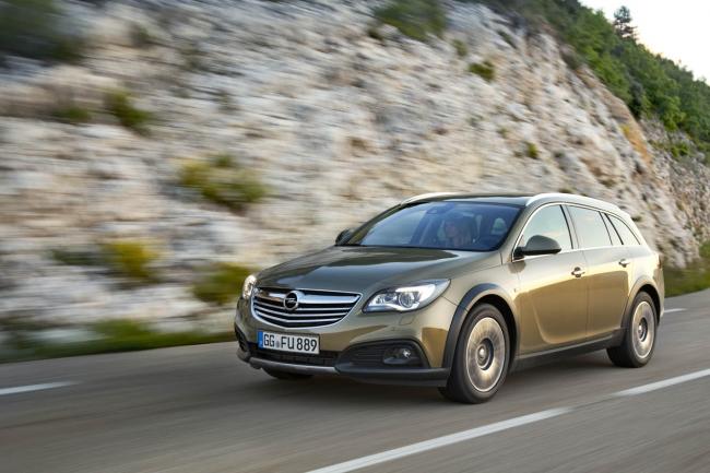 Exterieur_Opel-Insignia-Country-Tourer_2