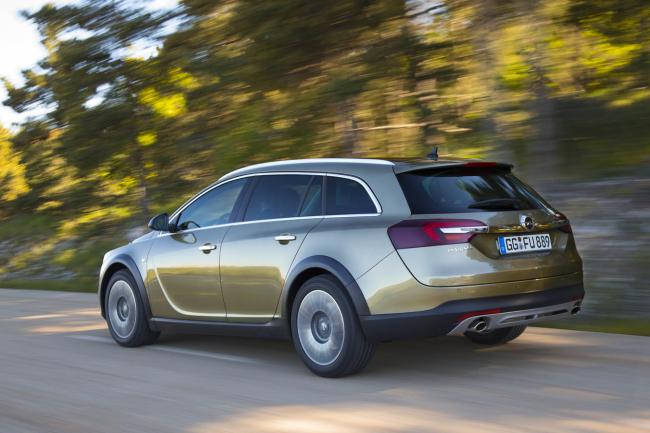 Exterieur_Opel-Insignia-Country-Tourer_1