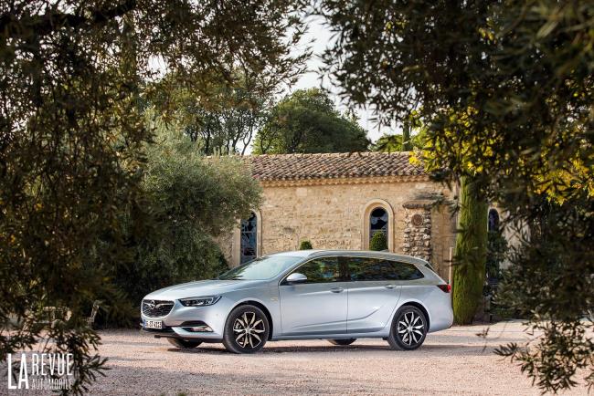 Exterieur_Opel-Insignia-Elite-Sport-Tourer_14