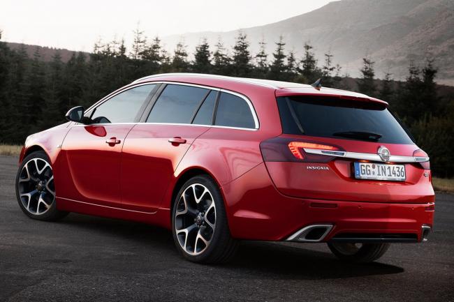 Exterieur_Opel-Insignia-OPC-Sports-Tourer-2014_1