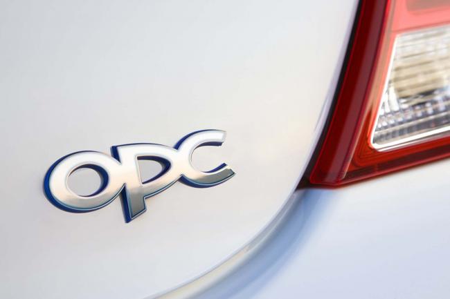 Exterieur_Opel-Insignia-OPC_1