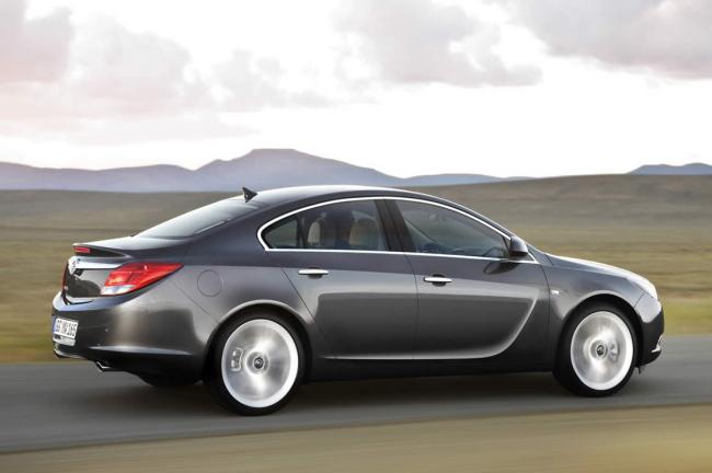 Exterieur_Opel-Insignia_3