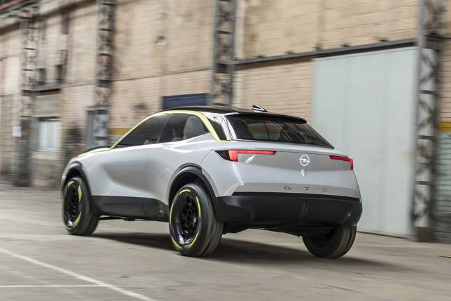 Opel Vizor : le futur est aux Invalides.