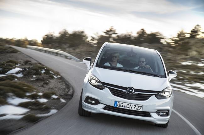 Exterieur_Opel-Zafira-Tourer-2016_8