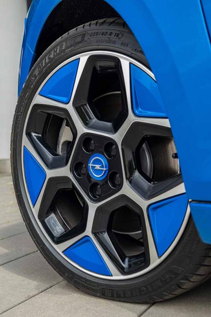 Exterieur_opel-astra-sports-tourer-des-accessoires-sur-mesure_5